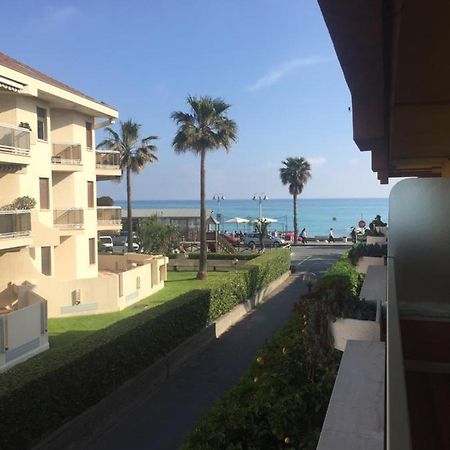 A Due passi dal mare Vallecrosia Exterior foto